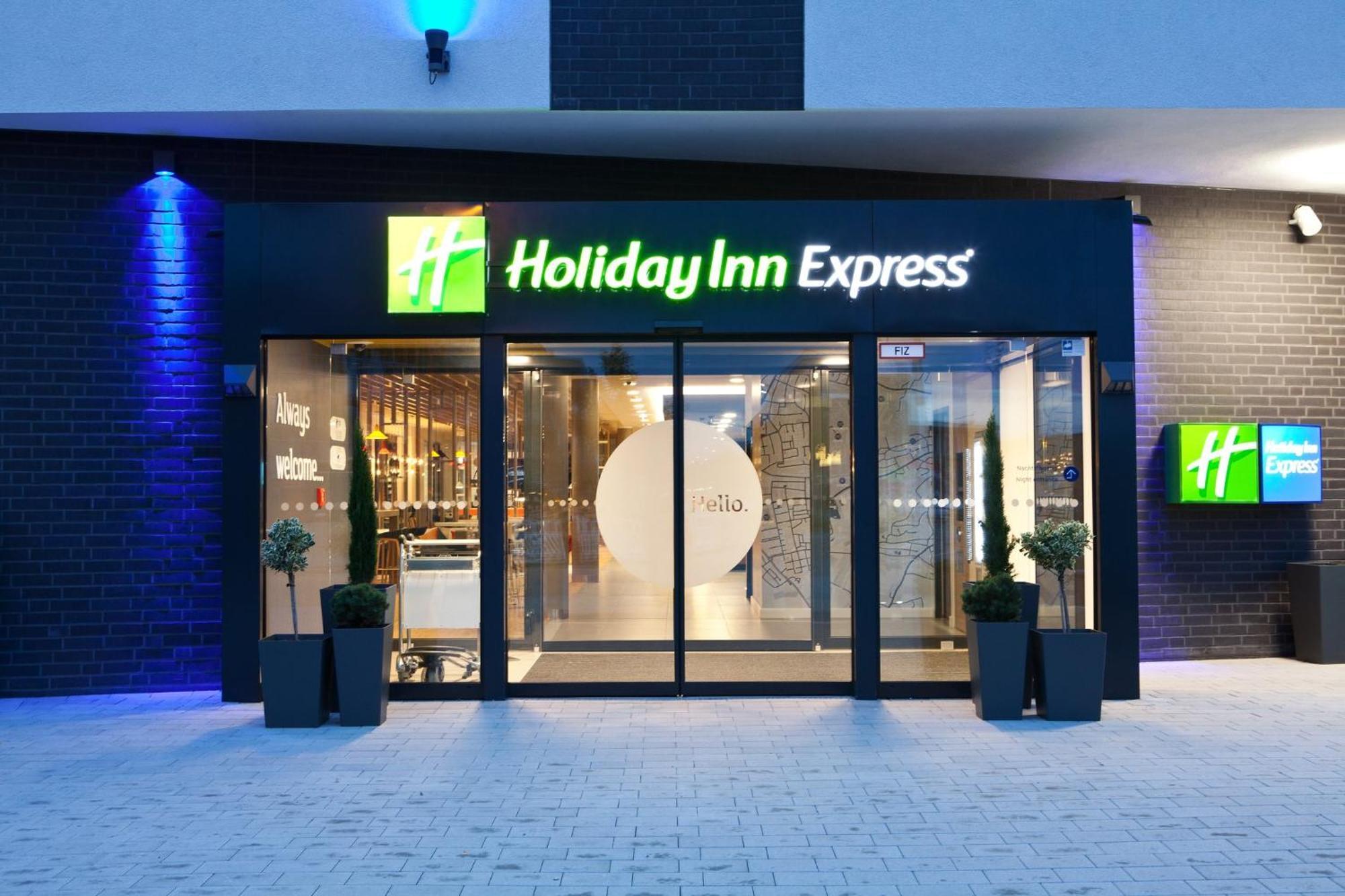 Holiday Inn Express - Ringsheim, An Ihg Hotel Bagian luar foto